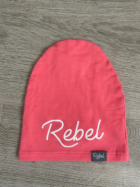 Rebel ciapka, 104
