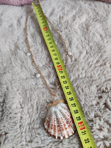 Dámsky náhrdelník, 