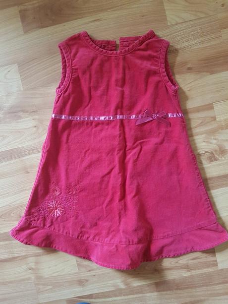 Menžestrové šaty, 86