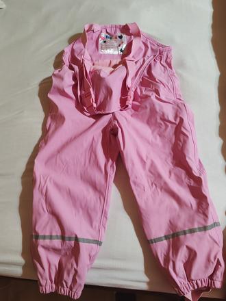 Nohavice do dažďa, 110