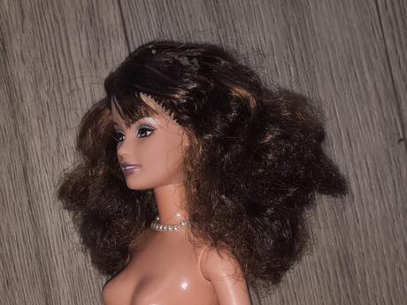 Barbie teresa fashion fever s náhrdelníkom 2005, 