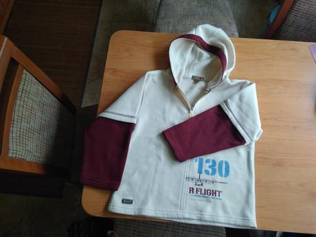 Zachovalá teplakova suprava, 122