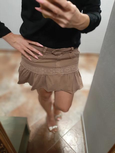 Volaniková sukňa, m