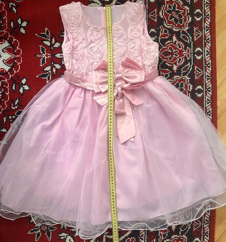 Princeznovské šaty, 128