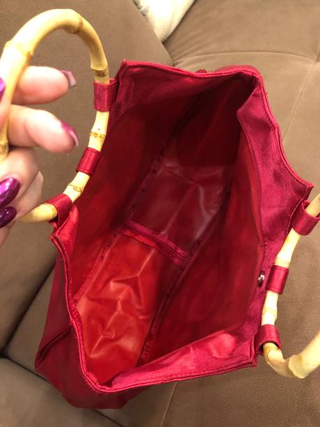 Kabelka janonskeho typu, avon