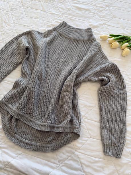 Laura scott sivý pletený sveter, l