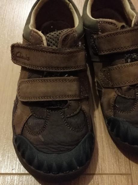 Topanky s okom dinosaura, clarks,29