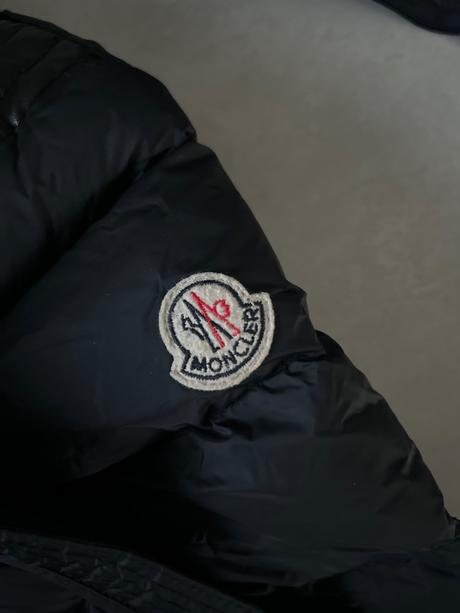 Moncler originál, s