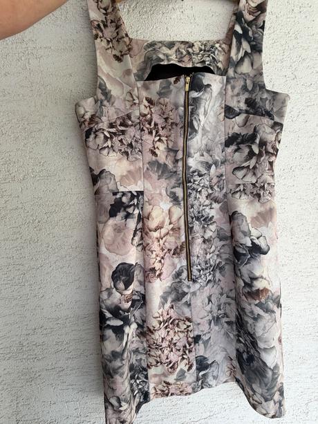 Hm saty kvety pivonky velk 44 kvety kvetovane, h&m,44