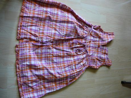 Dievcenske saty, 146