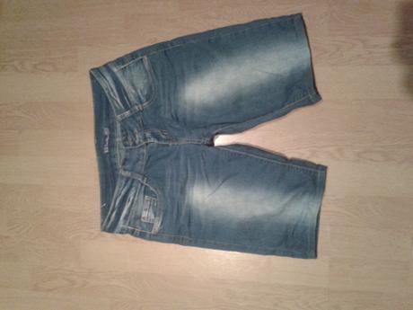 Tristvrtove rifle, 28