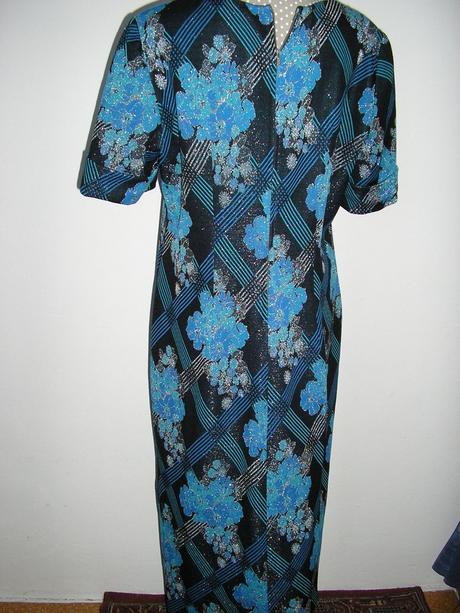 1085. prílež. šaty, xl