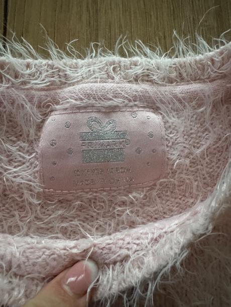 Vianočný svetrík, primark,146