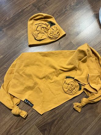 Niesu čiapka / šál, mirau,140