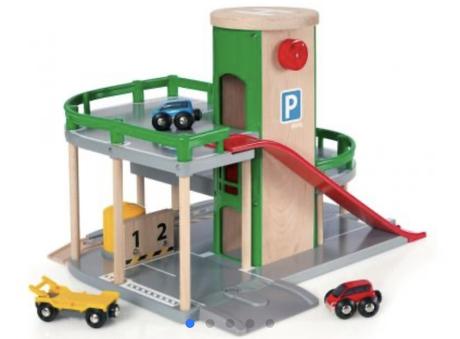 Brio poschodová parkovacia garáž s výťahom, 