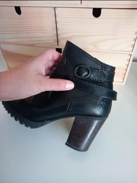 Kožené členkové čižmy fly london 38, 38