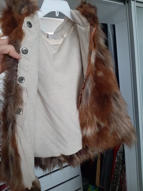 Dokonalá kožušinková vestička od nextu na 4-7r., next,122