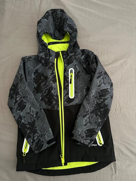 Softshelova bunda velk.128/134, lewro,134