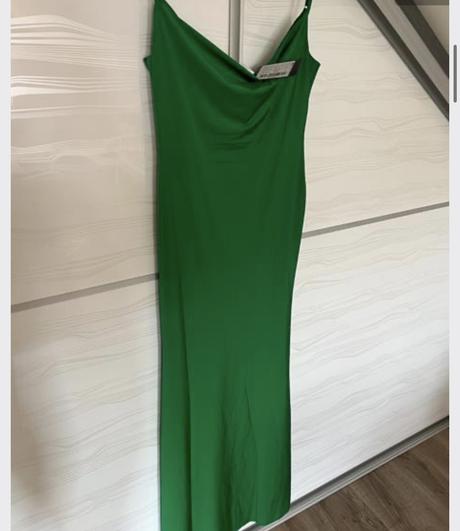 Spolocenske saty, 40