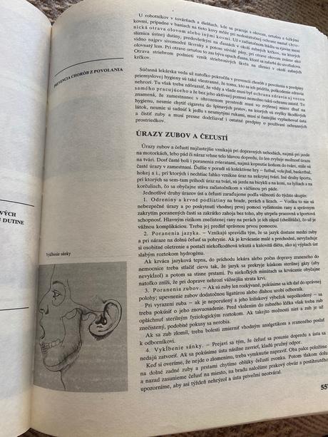 Obrovská stará retro kniha zdravoveda osveta 1980, 
