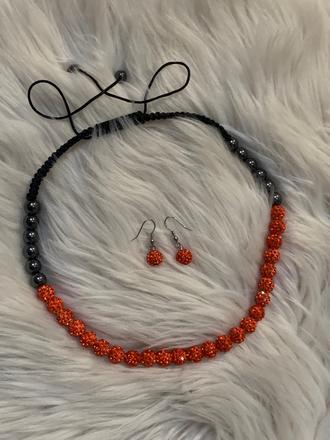 Náhrdelník + náušnice,