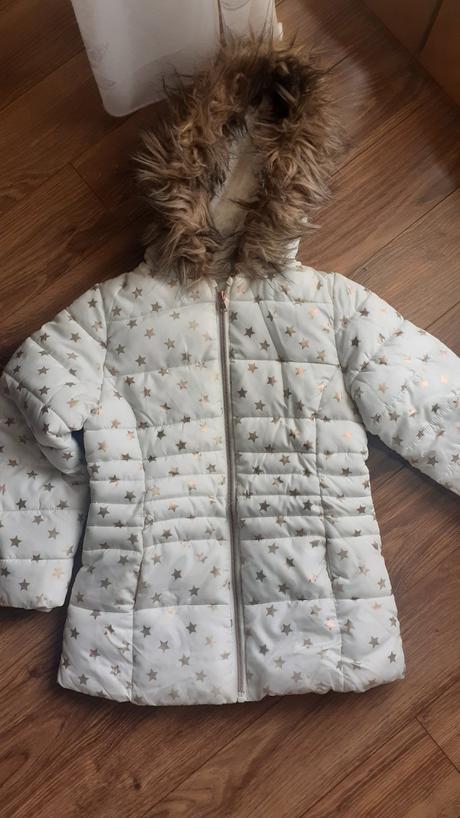 Predam  vetrovku na zimu, f&f,134