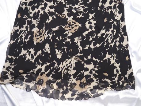 Luxusné hodvábne šaty, 48