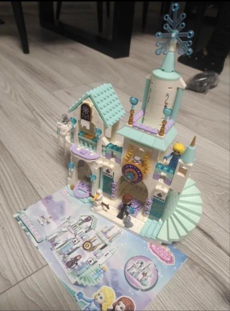 Frozen zámok anna a elza, 