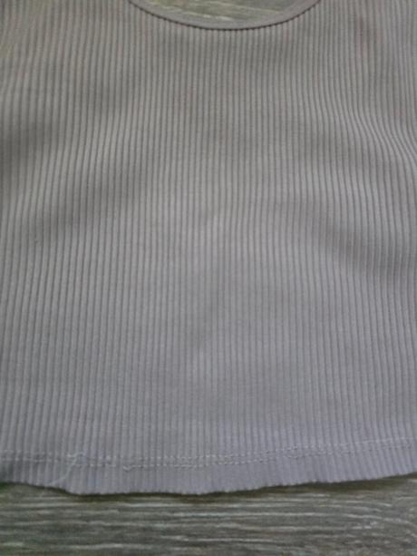 Crop top l, stradivarius,l