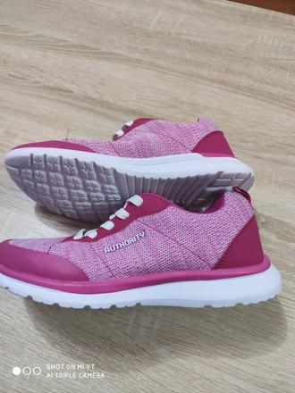 Tenisky, authority,34