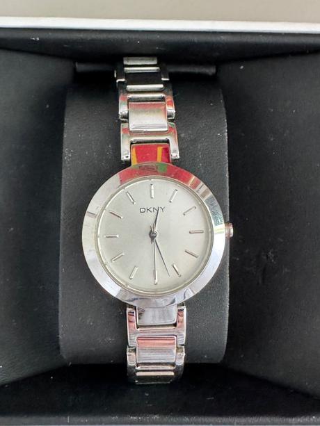 Dkny dánske hodinky, dkny