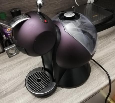 Kávovar nescafe dolce gusto, krups