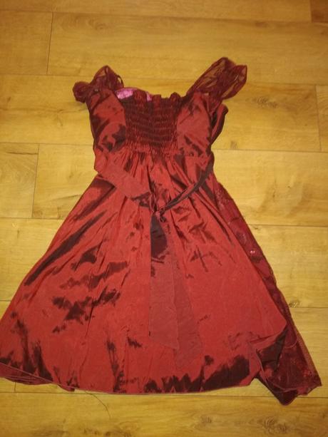 Eleganstné šaty, m