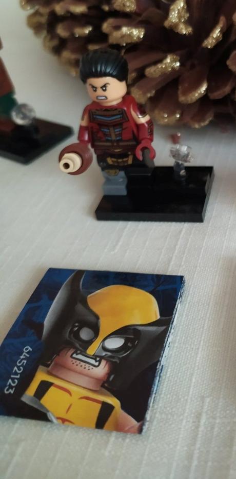 Minifigurka marvel lego, 