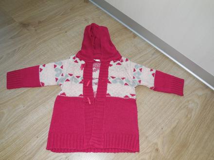 Svetrik s kapucnou, 86