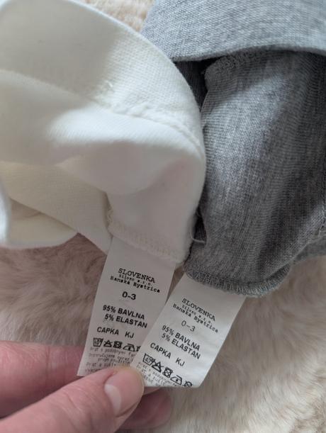 2x tenká čiapka pre bábätko 0-3m, 56