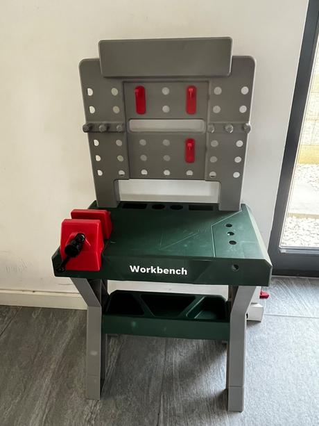 Pracovny stol bosch, 