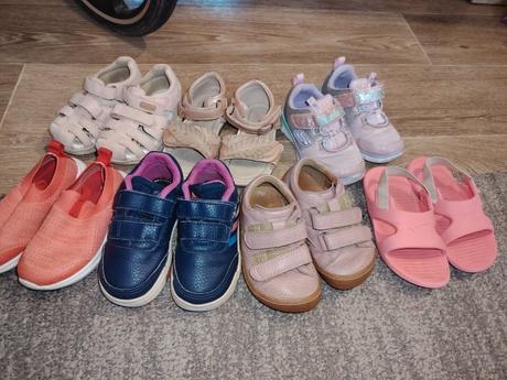 Balík topanociek veľkosť 23, adidas,22