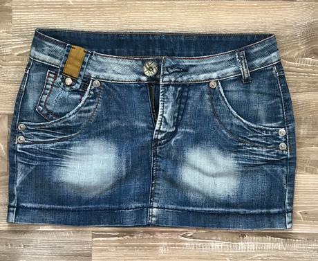 Dámska riflová sukňa, m