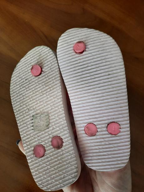 Dievčenské šľapky- žabky, 26