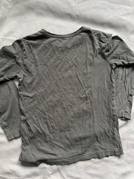 Tricko, reserved,128