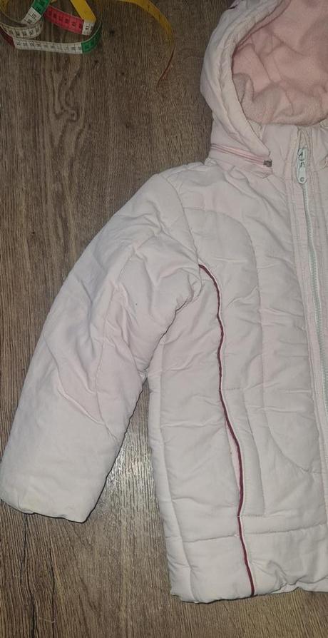 Bledučko ružová bunda, 122