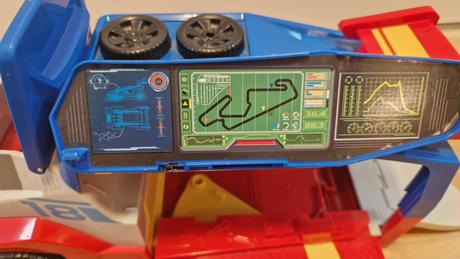 Paw patrol race pit stop auto, 