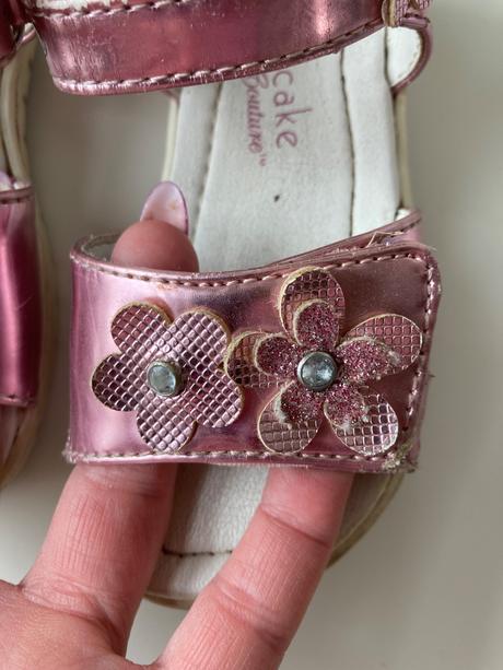 Sandálky, cupcake,23