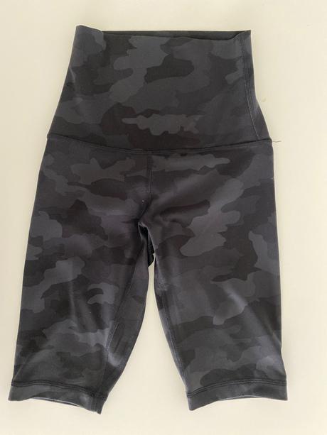 Leginove sortky lululemon, 24