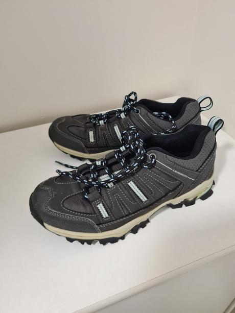 Dámske turustické topánky, 36