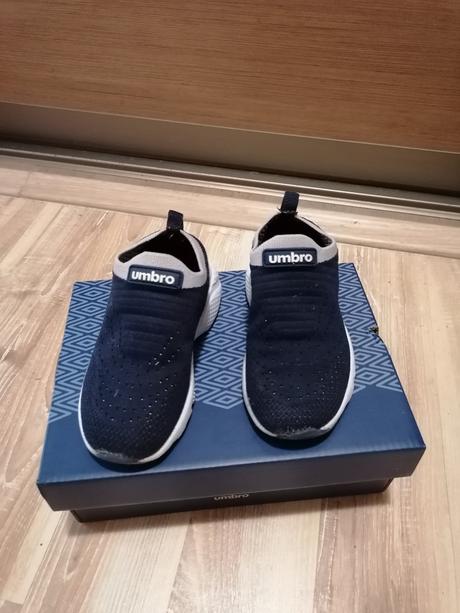 Detské topánky v. 25, umbro,25