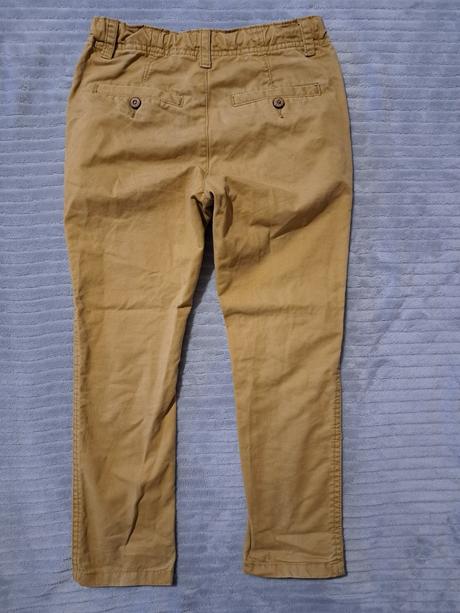 Nohavice, reserved,122