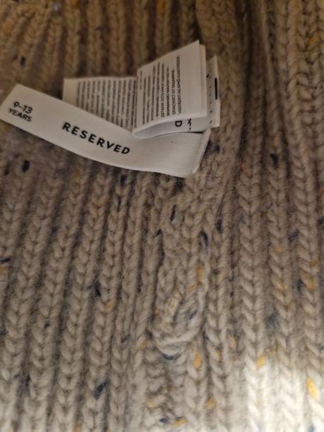 Čiapka, reserved,140