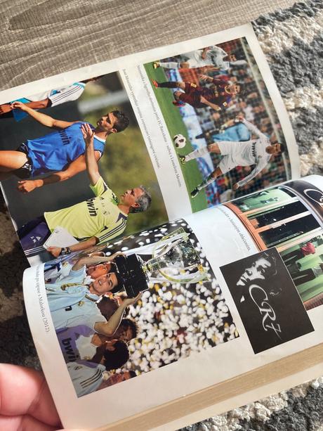 Ronaldo - posadnutý dokonalosťou (2012), 